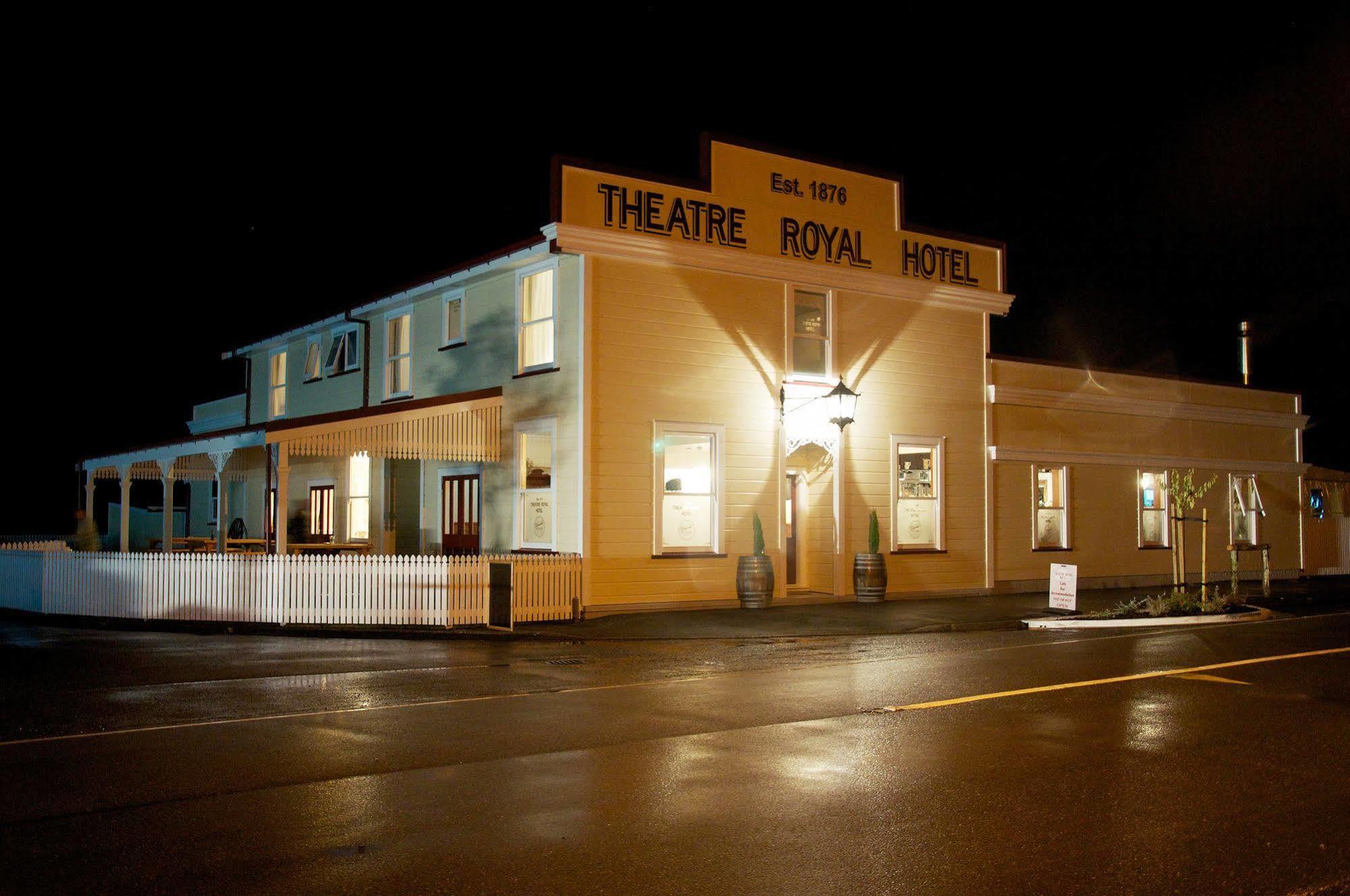 Theatre Royal Hotel Kumara Dış mekan fotoğraf